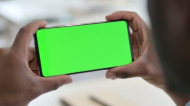 Yeşil Kroma Anahtar Ekranlı Yatay Akıllı Telefon