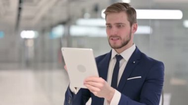 Tabletteki Kayba Tepki Veren İşadamı 