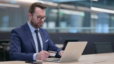 Orta Çağ İşadamının İnternet Alışverişi