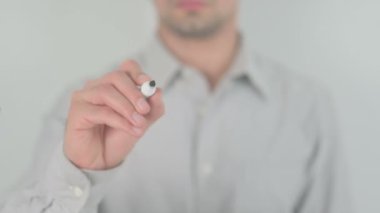 Daha Fazla Bul, Şeffaf Ekranda Yazılıyor