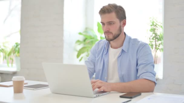 No Gesture by Head Shake by Creative Man in Modern Office — Αρχείο Βίντεο