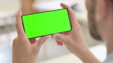 Akıllı Telefon Yeşil Ekran ile Bekleniyor, Kapat