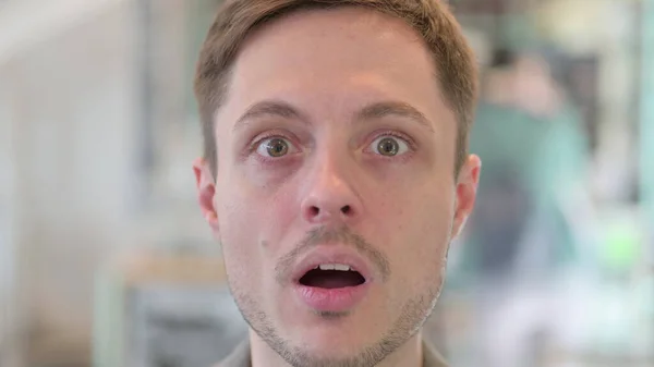 Close up of Shocked Young Man — Stock Photo, Image