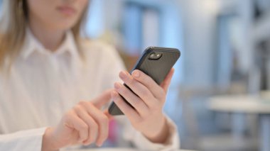 Dişi Tarayıcı Akıllı Telefonu Kapat