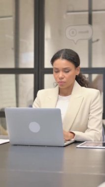 Afrikalı İş Kadınlarının İş Başı Ağrısı