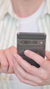 Telefondaki El Tarama İnternetini kapat, dikey video