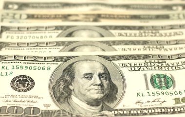 Yüz dolar faturaları yakın çekim