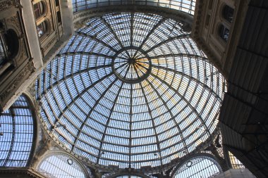 Naples, İtalya - 30 Haziran 2016: Galleria Umberto, Napoli, İtalya.