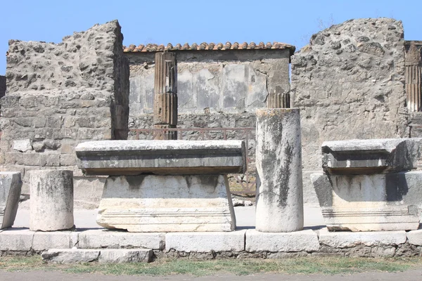 Ruínas de Pompeia. Cidade romana antiga na Itália morreu de erupção de Vesúvio . — Fotografia de Stock