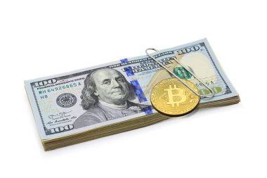 Bir bitcoin ve beyaz arka planda izole edilmiş Amerikan doları