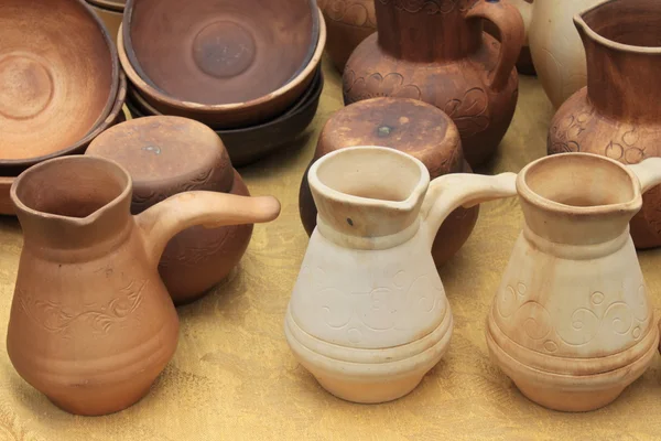 Ecological clay pottery ceramics sold in market — Stock Photo, Image