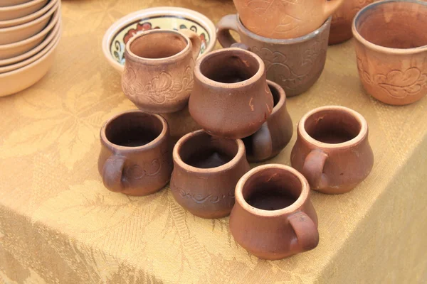 Ecological clay pottery ceramics sold in market — Stock Photo, Image