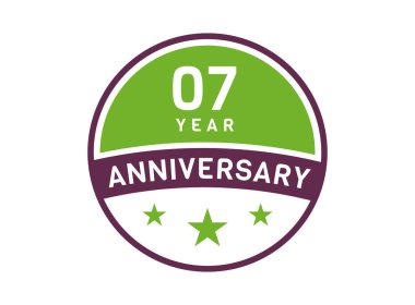 7. yıl dönümü resmi, yedinci yıl dönümü logosu beyaz arkaplanda izole edilmiş