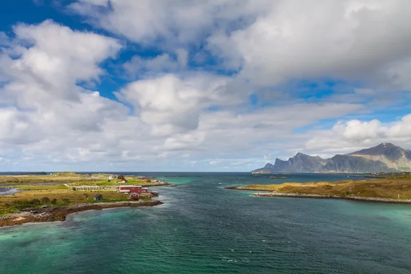 Fiorde panorâmico nas ilhas Lofoten — Fotografia de Stock