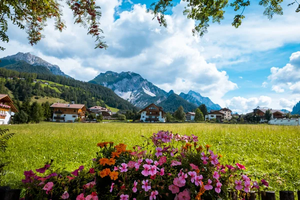 Köy Val Gardena Güney Tirol Dolomiten dağ — Stok fotoğraf