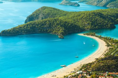 Deniz manzaralı Oludeniz lagünüName