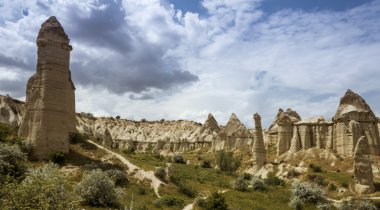 Aşk Vadisi Kapadokya kaya oluşumları