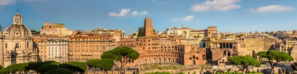 Panorama du Forum Romanum depuis la colline du Capitole en Italie, Rome — Photo