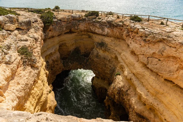 Natural caves and beach, Algarve Portugal — Stock Photo, Image