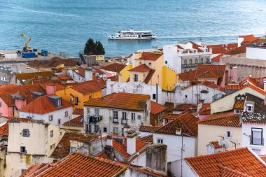 Lizbon, Portekiz güneşli yaz gününde gökyüzü