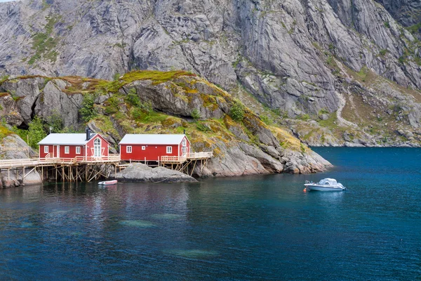 Typical red rorbu fishing hut in town of Svolvaer — Stock Photo, Image