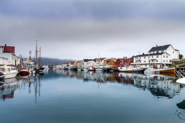 Balıkçı köyü Henningsvaer lofoten, Norveç