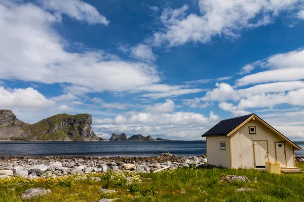 Lofoten Adalar manzaralı beach — Stok fotoğraf