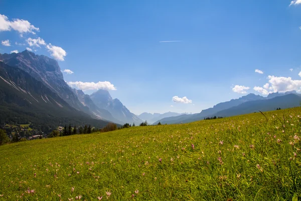 La vista della montagna Dolomiti — Foto Stock