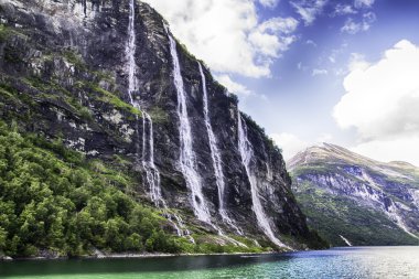 geiranger fiyort şelale