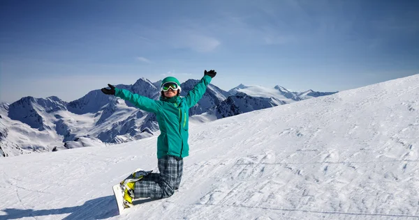 눈 언덕, Solden, 오스트리아, 극단적인 겨울 스포츠에서 스노우 보드 — 스톡 사진