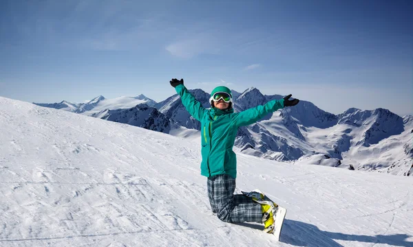 Snowboarder at snow hill, Solden, Autriche, sports d'hiver extrêmes — Photo
