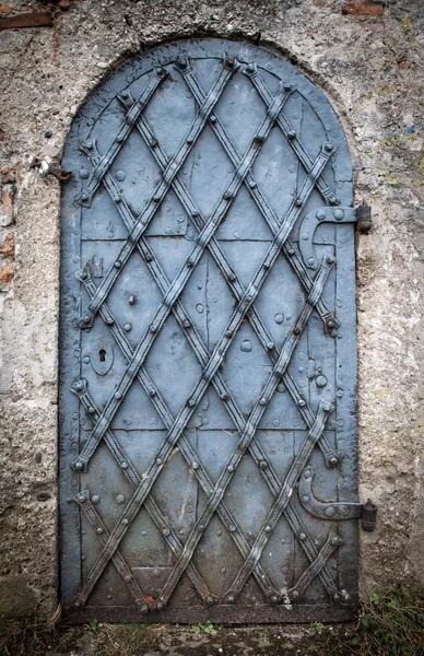 Puerta metálica antigua detalles de arquitectura fondo —  Fotos de Stock