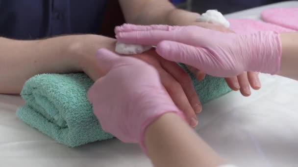 Hand Care Beautician Appointment Applying Moisturizer Wrapping Hands Sticks Beautician — Stock Video