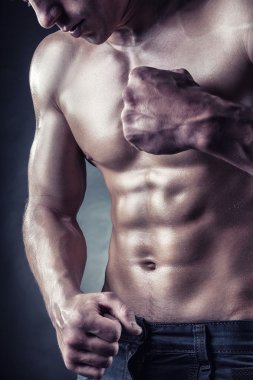 sağlıklı kas adam