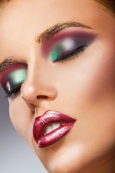 Beautiful fashion make-up — Stock Photo, Image