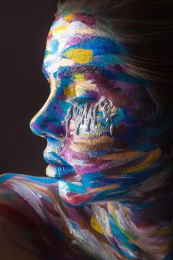 Çekici kadın parlak makyaj