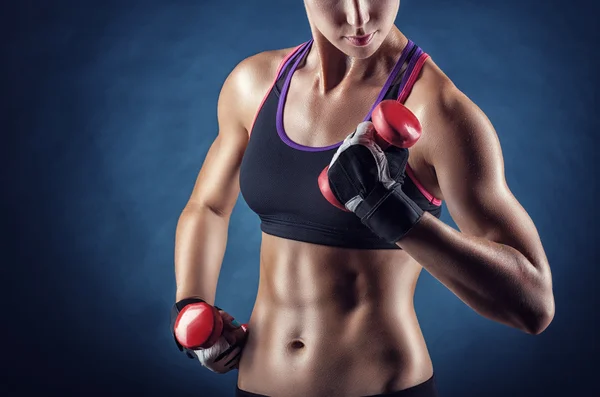 Fitness žena s barbells — Stock fotografie