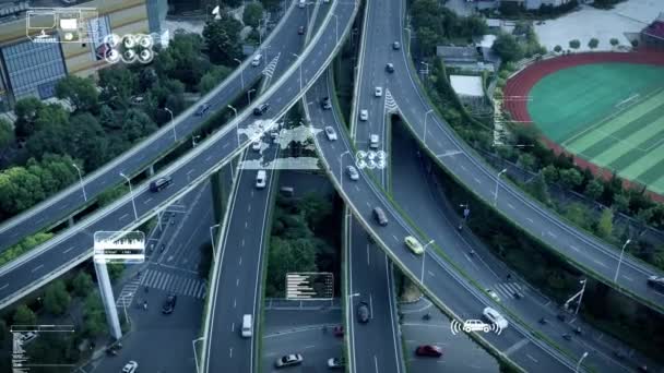 高速道路を走行する自動運転車の空中ビュー — ストック動画