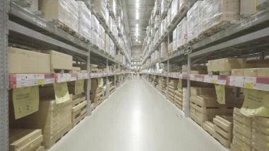 Modern depo, Alışveriş Merkezindeki Depo