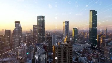 Akıllı Bağlı Şehir silueti. Gelecekçi ağ konsepti, şehir teknolojisi.