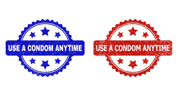 GEBRUIK EEN CONDOM ANYTIME Zegels van de rozet die Grunged Stijl gebruiken — Stockvector