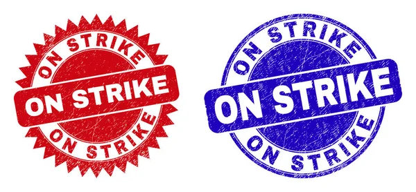 A STRIKE kerek és rozettás bélyegző pecsétek tisztátalan textúrával — Stock Vector