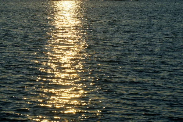 Sol Poniente Refleja Agua — Foto de Stock