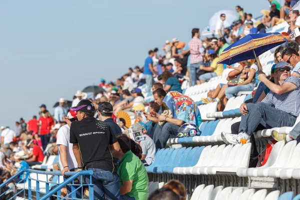 Tribünde insanlarda — Stok fotoğraf