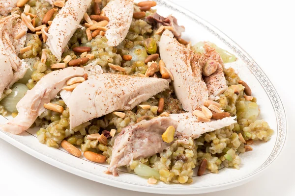 Libanesisk kyckling och freekeh — Stockfoto