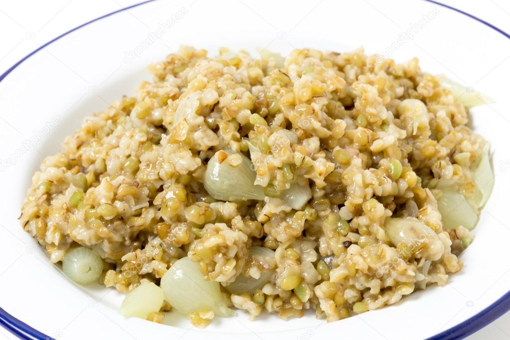 Cooked freekeh side view Stock Photo by ©Paul_Cowan 57548671