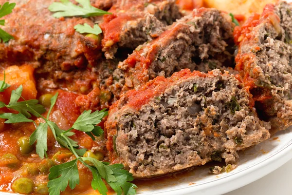 Meatloaf serving dish closeup — Stock Photo, Image