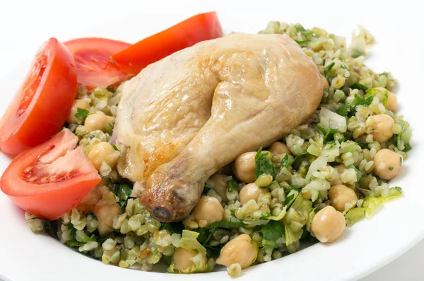 Freekeh chickpea and chicken salad — Stock Photo, Image