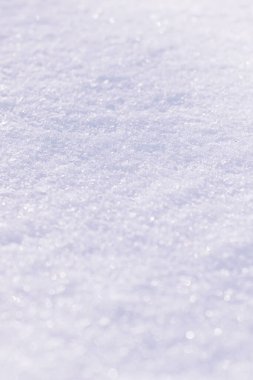 Arkaplan için gün ışığında ışıldayan beyaz kar.