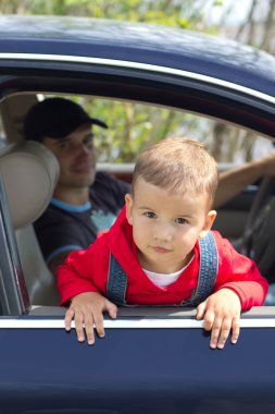 Bebek ve babam bir araba